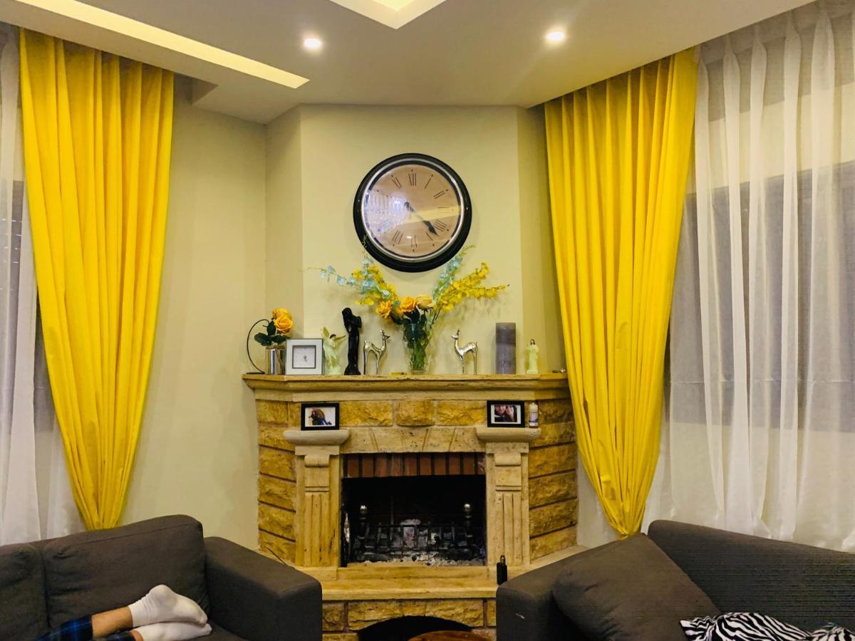 Laura'S Modern Villa Мадаба Экстерьер фото